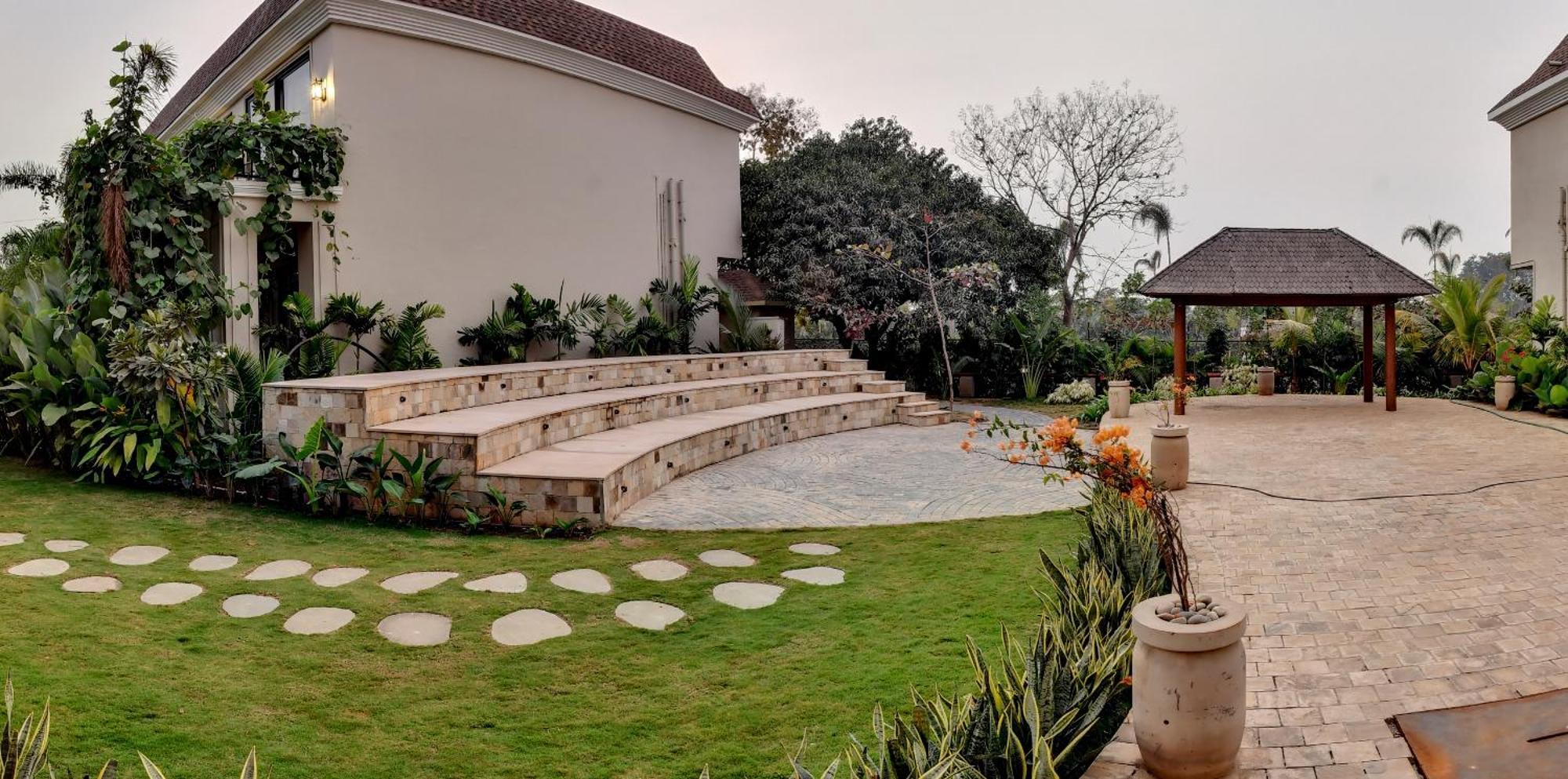Maira Resort And Convention Centre Rāipur Extérieur photo
