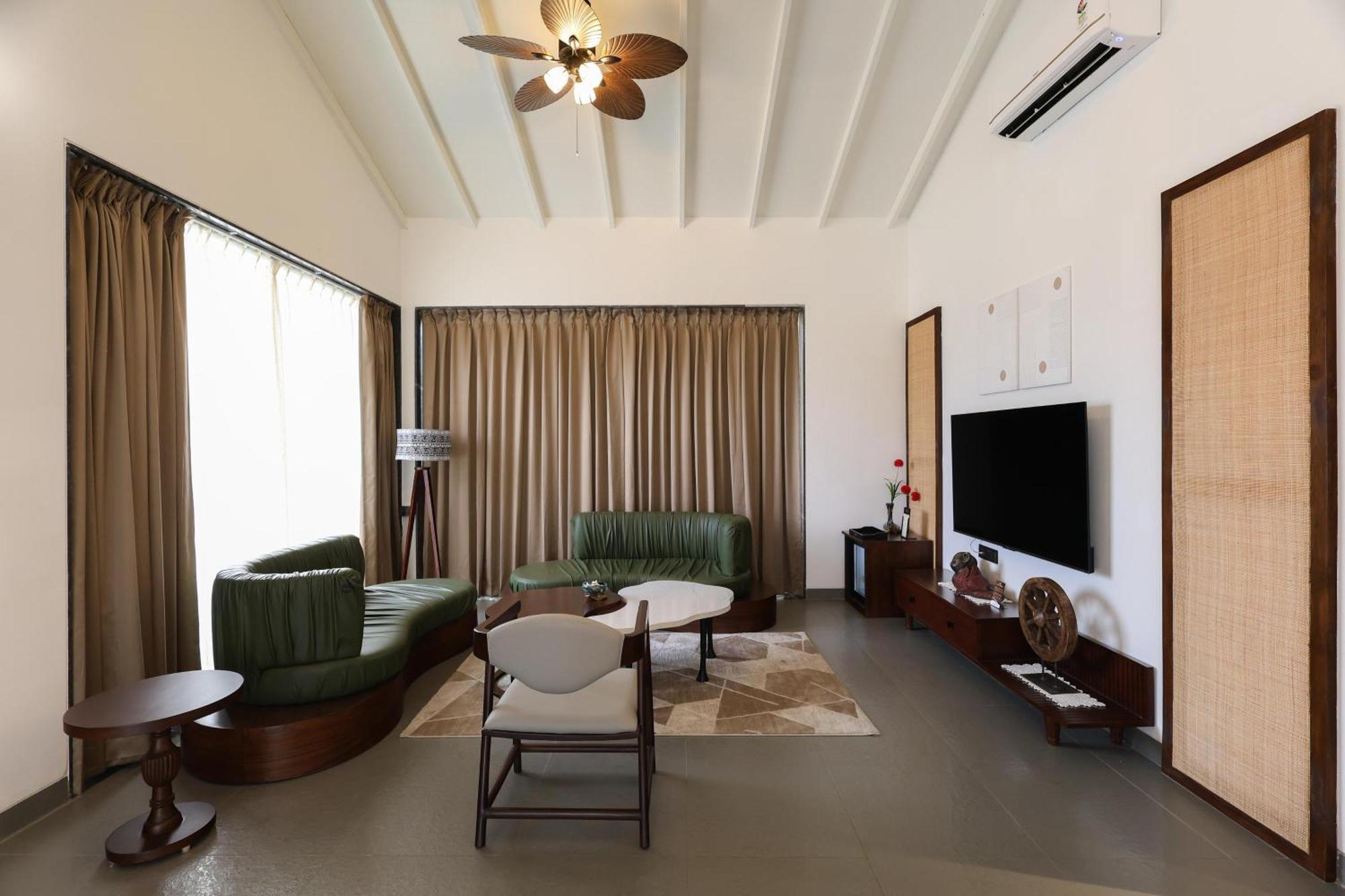Maira Resort And Convention Centre Rāipur Extérieur photo